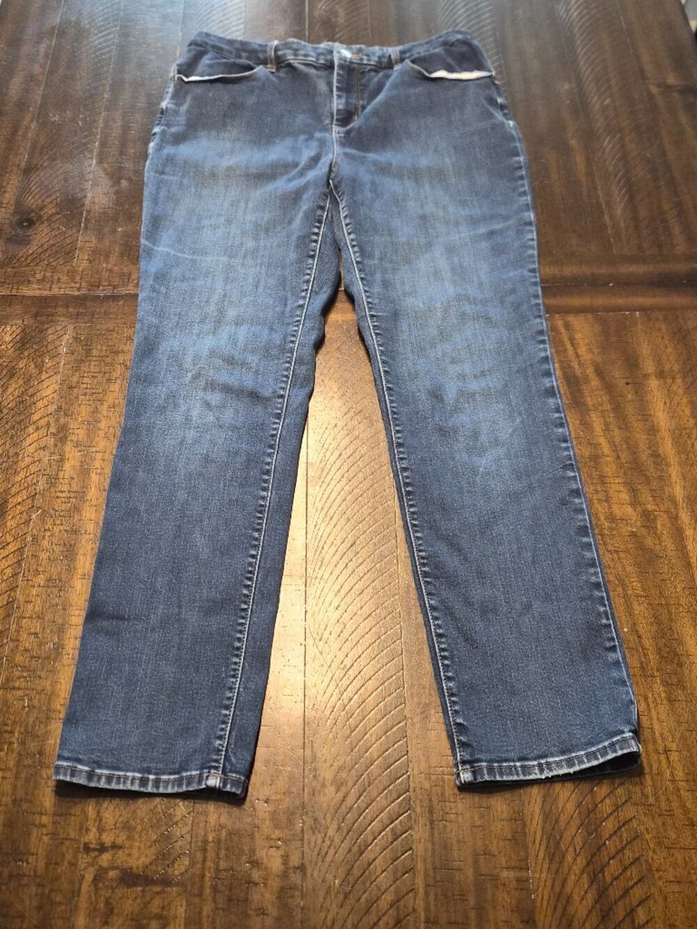 Chico's Perfect Stretch Girlfriend Slim Leg Ankle Jeans size 2 (12) Blue G271
